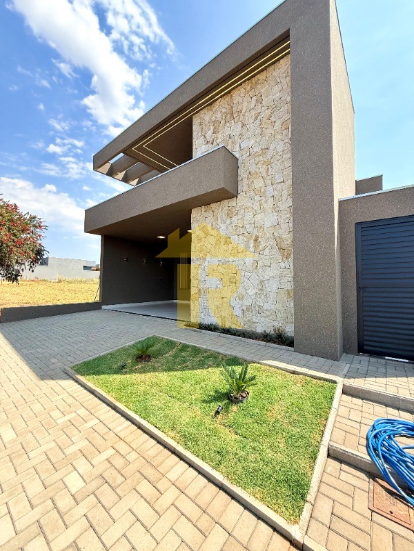 Casa de Condomínio com 3 quartos à venda, 145m² — foto 3 de 29