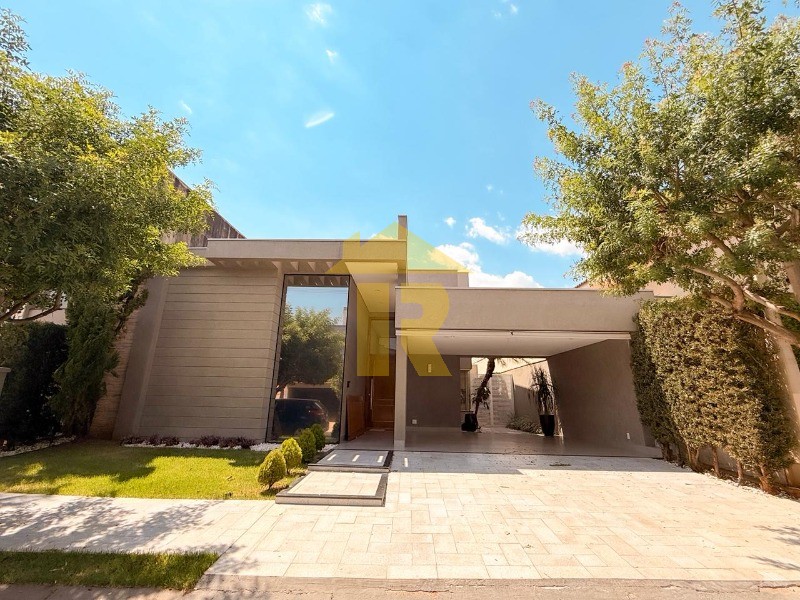 Casa de Condomínio com 3 quartos à venda, 200m² — foto 2 de 29