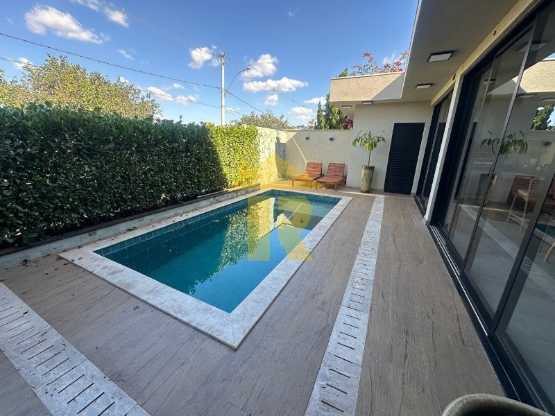 Casa de Condomínio com 4 quartos à venda, 243m² — foto 20 de 50