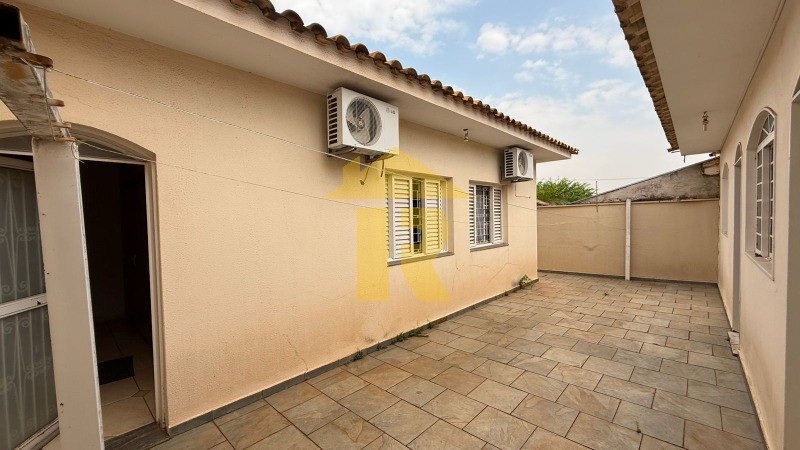 Casa com 3 quartos à venda, 400m² — foto 31 de 33