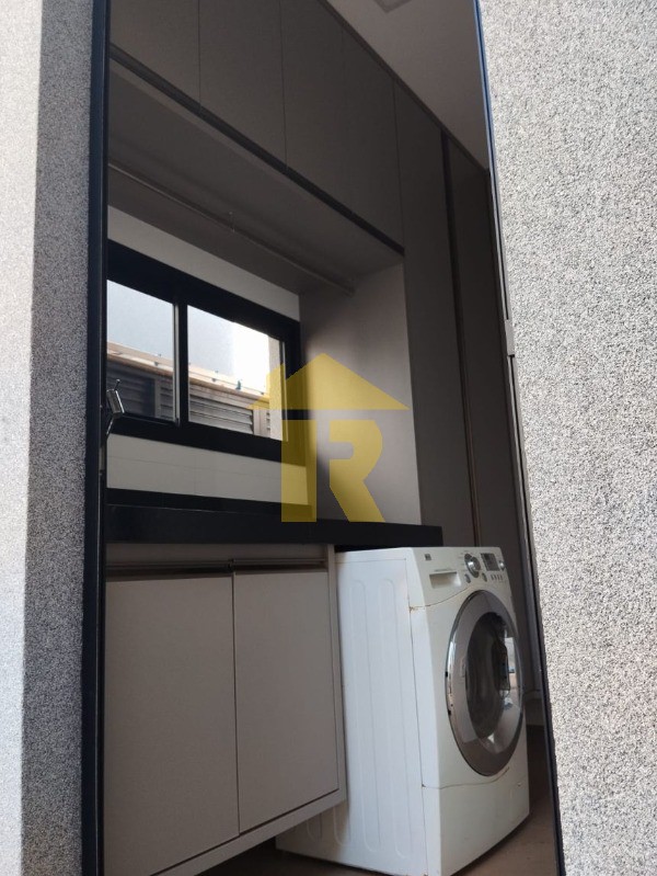 Casa de Condomínio com 3 quartos à venda, 220m² — foto 18 de 28