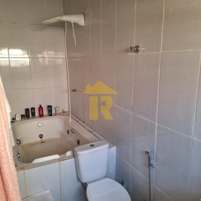 Casa com 3 quartos para aluguel, 300m² — foto 20 de 31