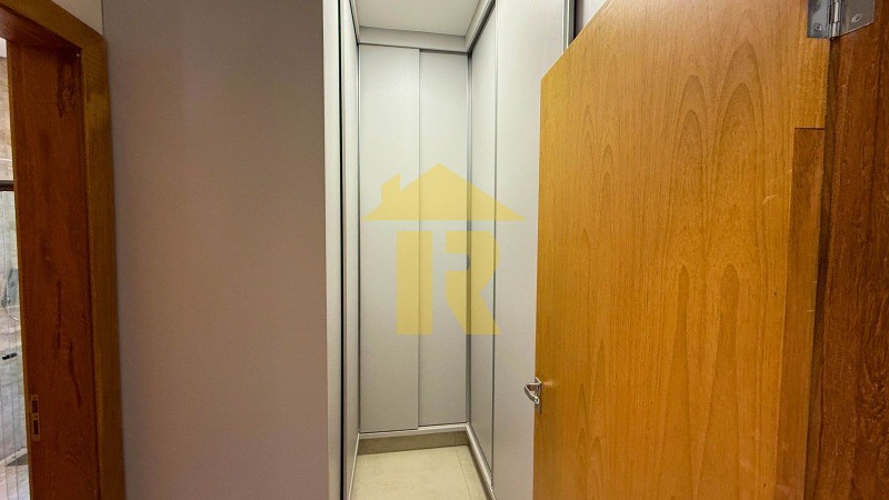 Casa de Condomínio com 3 quartos à venda, 360m² — foto 11 de 17