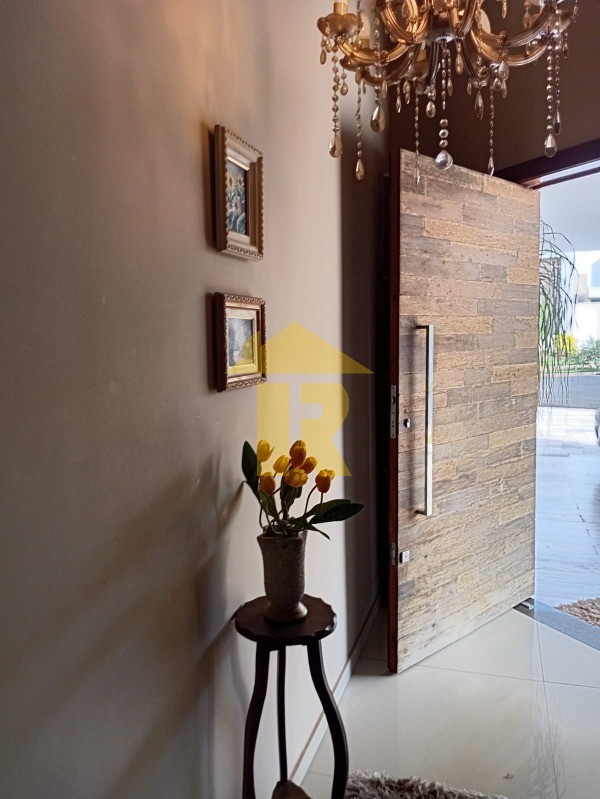 Casa de Condomínio com 3 quartos à venda e aluguel, 205m² — foto 11 de 59