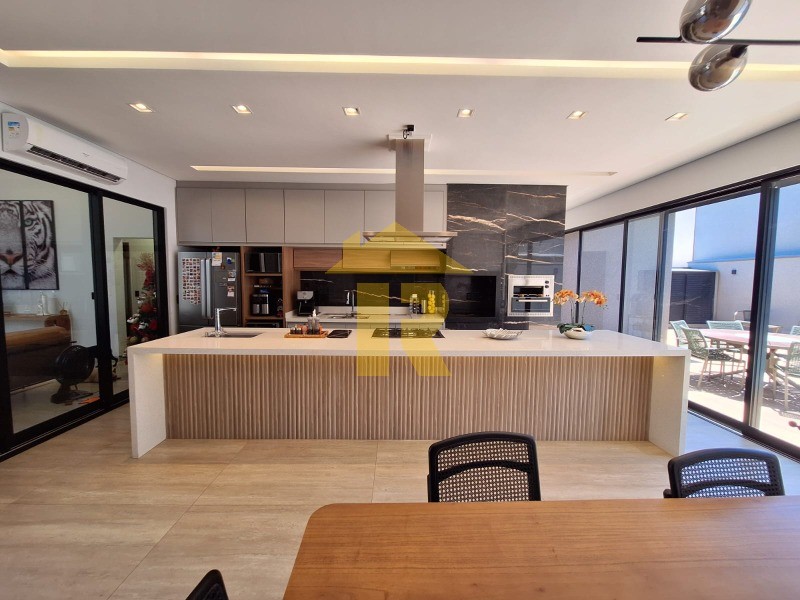 Casa de Condomínio com 3 quartos à venda, 270m² — foto 15 de 46