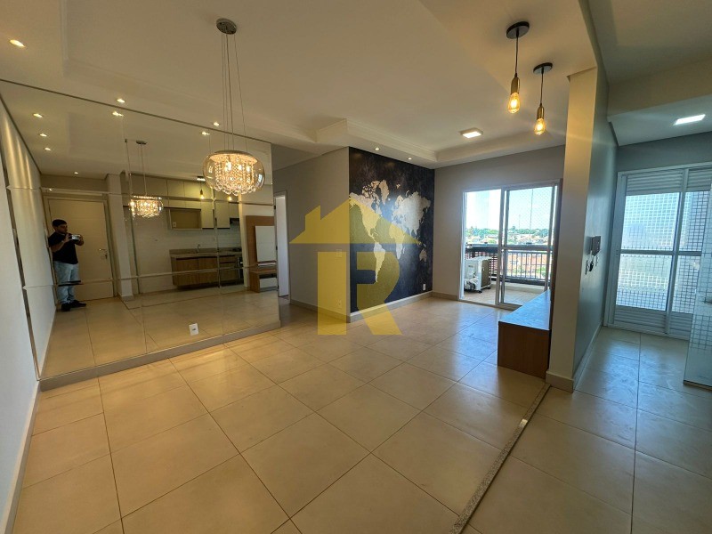 Apartamento com 3 quartos para aluguel, 77m² — foto 3 de 33