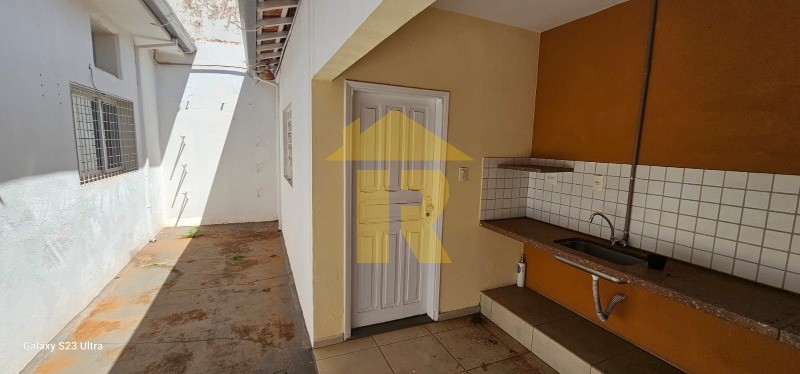 Casa  à venda e aluguel, 157m² — foto 9 de 35
