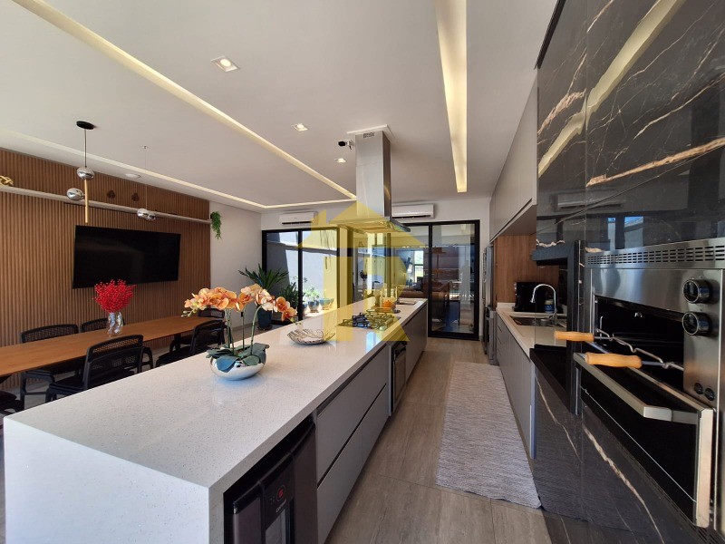 Casa de Condomínio com 3 quartos à venda, 270m² — foto 16 de 46