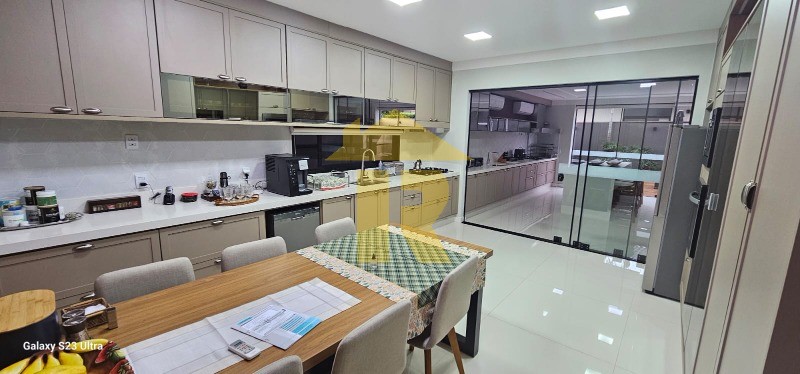 Casa de Condomínio com 4 quartos à venda, 548m² — foto 43 de 49