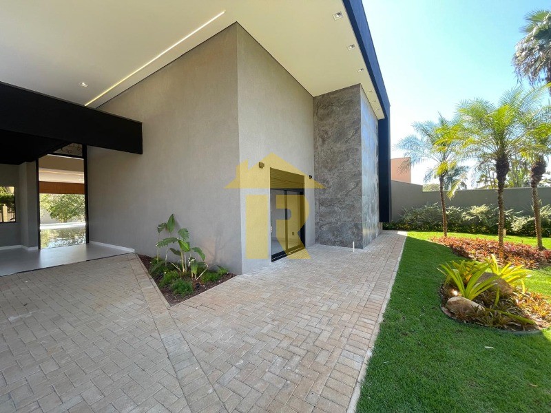 Casa de Condomínio com 3 quartos à venda, 275m² — foto 3 de 38
