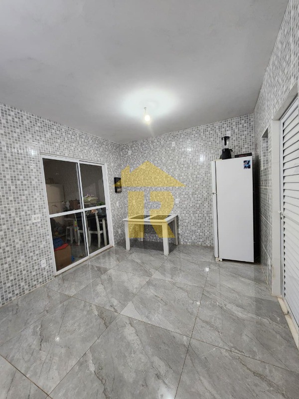 Casa de Condomínio com 2 quartos à venda, 84m² — foto 4 de 25