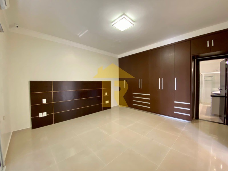 Casa de Condomínio com 5 quartos à venda e aluguel, 404m² — foto 28 de 43