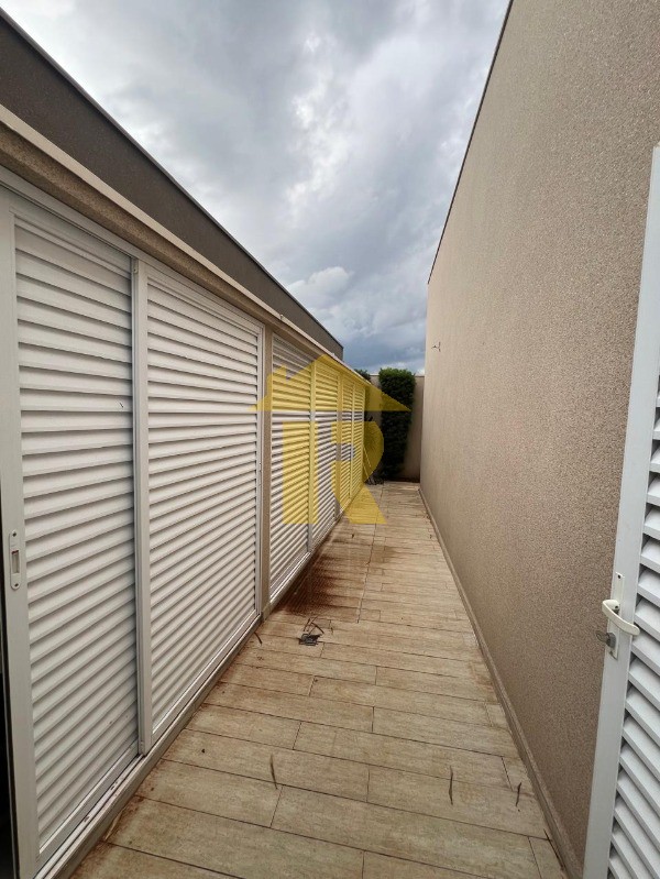 Casa de Condomínio com 4 quartos à venda, 320m² — foto 19 de 32