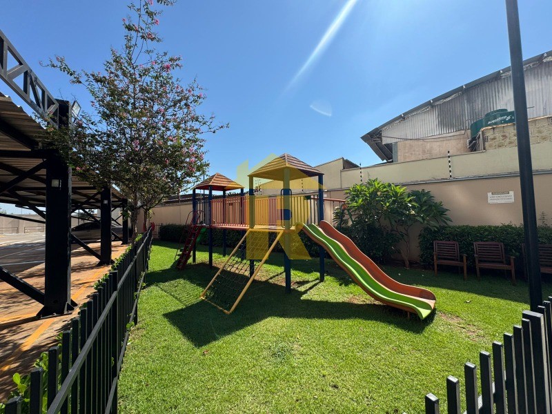 Apartamento com 3 quartos para aluguel, 77m² — foto 30 de 33