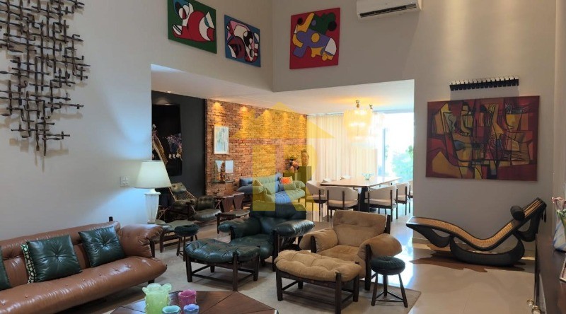 Casa de Condomínio com 3 quartos à venda, 240m² — foto 1 de 22