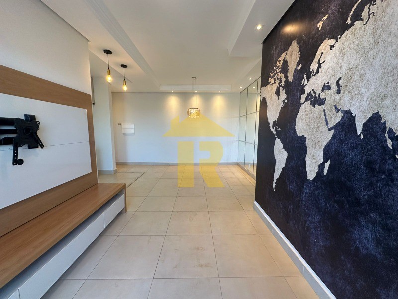 Apartamento com 3 quartos para aluguel, 77m² — foto 2 de 33