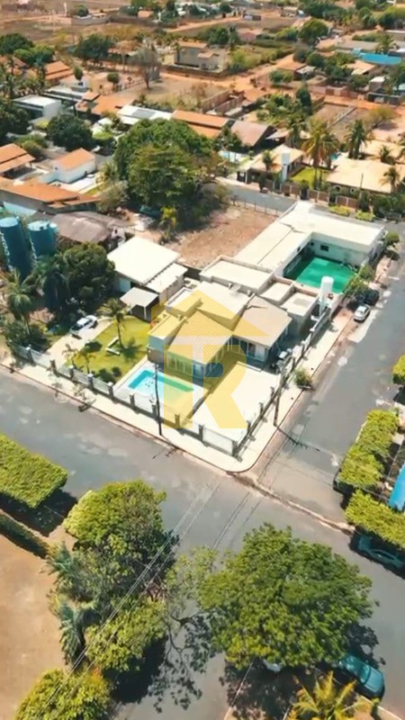 Casa de Condomínio com 3 quartos à venda, 360m² — foto 18 de 20