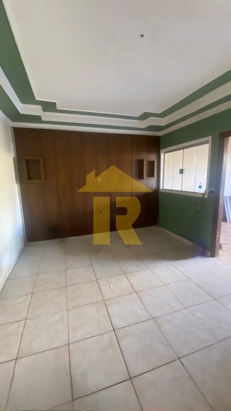 Casa com 4 quartos à venda, 190m² — foto 1 de 24