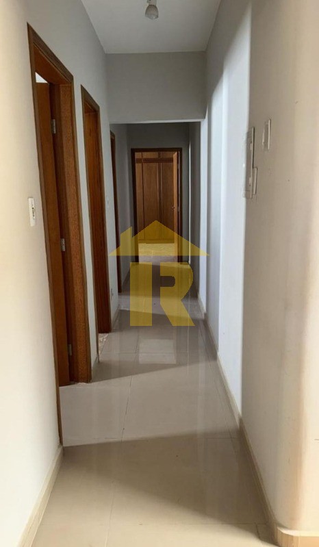 Casa com 4 quartos à venda, 220m² — foto 15 de 20
