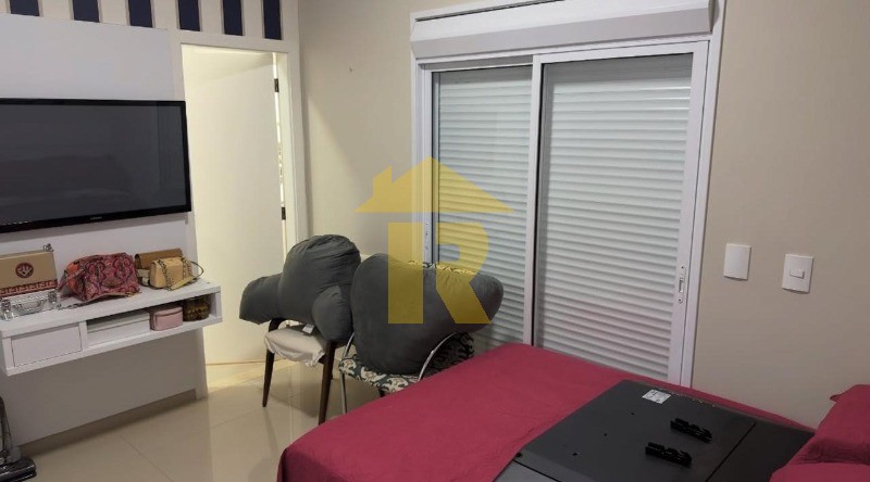 Casa de Condomínio com 3 quartos à venda, 240m² — foto 17 de 22