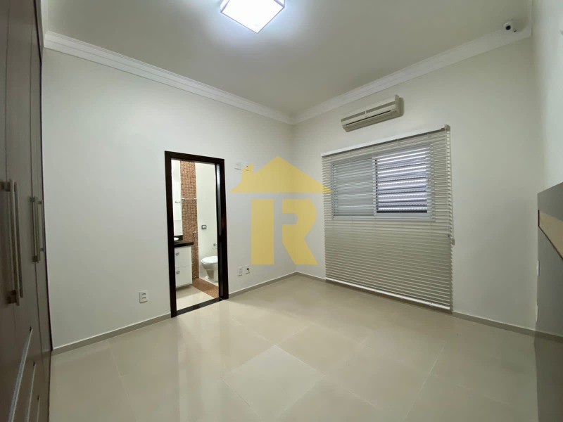 Casa de Condomínio com 5 quartos à venda e aluguel, 404m² — foto 34 de 43