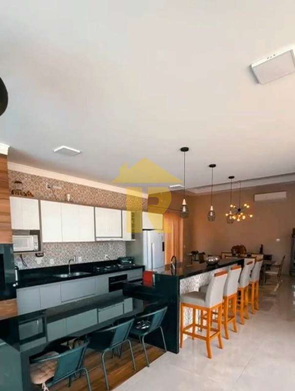 Casa de Condomínio com 3 quartos à venda, 360m² — foto 10 de 20