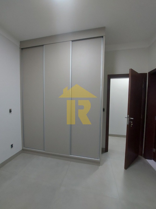Casa de Condomínio com 3 quartos à venda, 237m² — foto 24 de 25