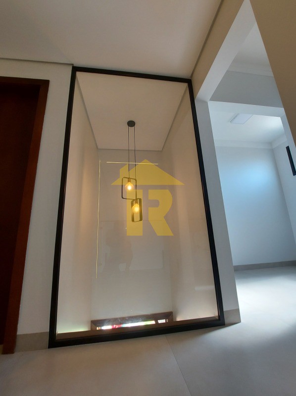 Casa de Condomínio com 3 quartos à venda, 237m² — foto 19 de 25