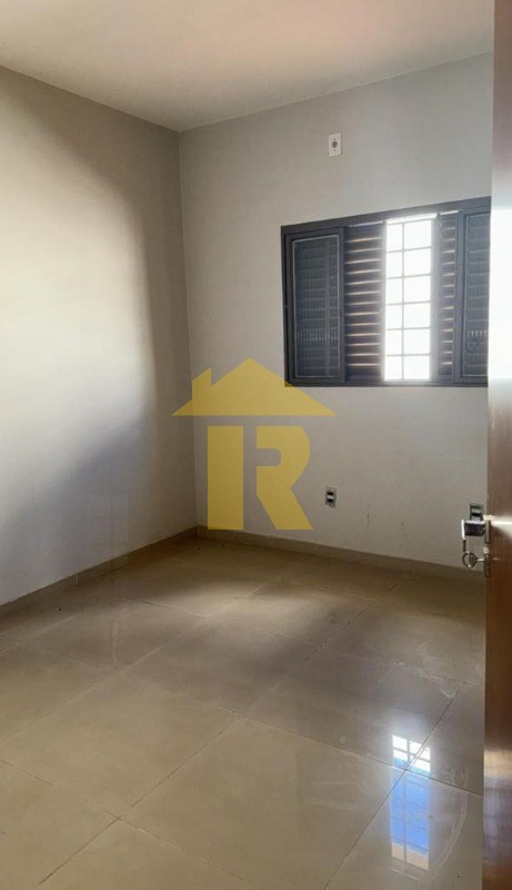 Casa com 4 quartos à venda, 220m² — foto 18 de 20