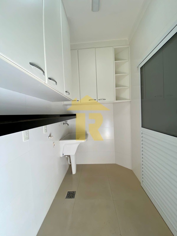 Casa de Condomínio com 5 quartos à venda e aluguel, 404m² — foto 11 de 43