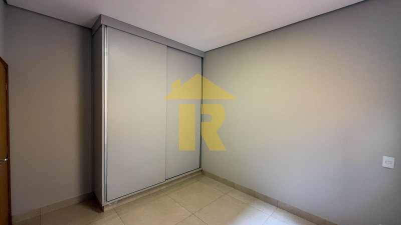Casa de Condomínio com 3 quartos à venda, 360m² — foto 15 de 17