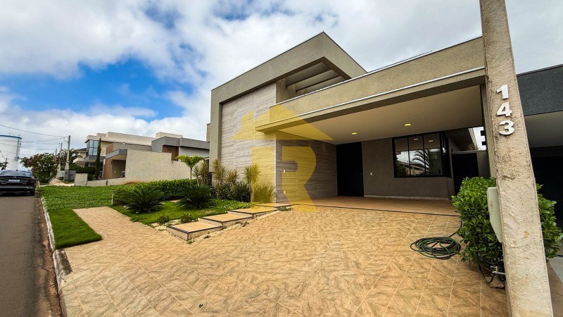 Casa de Condomínio com 3 quartos à venda, 400m² — foto 2 de 19