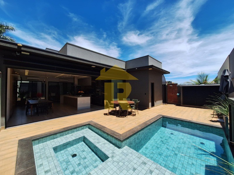 Casa de Condomínio com 3 quartos à venda, 270m² — foto 25 de 46
