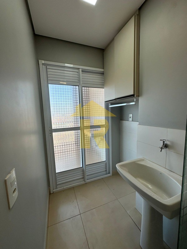 Apartamento com 3 quartos para aluguel, 77m² — foto 15 de 33