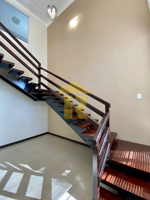 Casa de Condomínio com 5 quartos à venda e aluguel, 404m² — foto 5 de 43