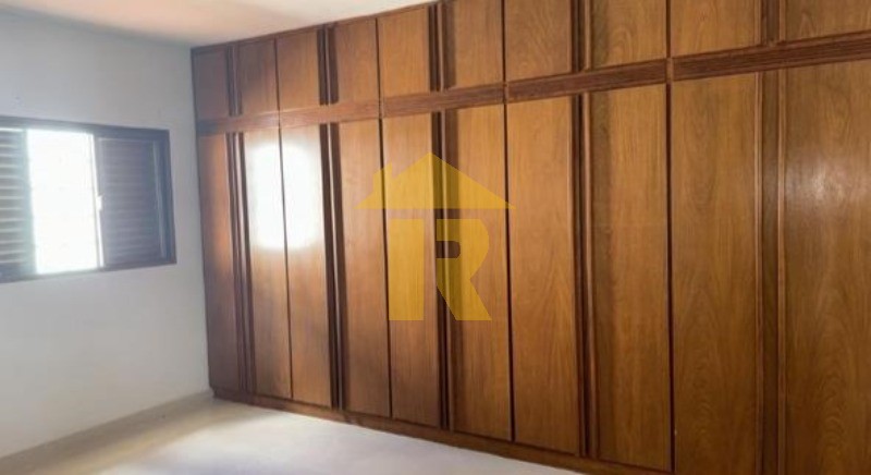 Casa com 4 quartos à venda, 220m² — foto 19 de 20