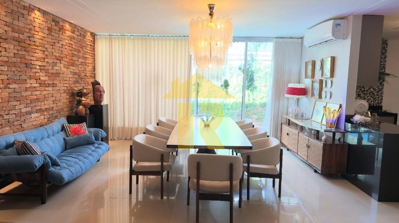 Casa de Condomínio com 3 quartos à venda, 240m² — foto 10 de 22