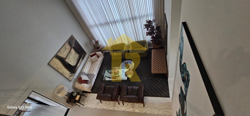 Casa de Condomínio com 4 quartos à venda, 548m² — foto 2 de 49