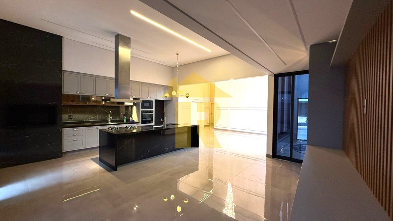 Casa de Condomínio com 3 quartos à venda, 235m² — foto 16 de 41