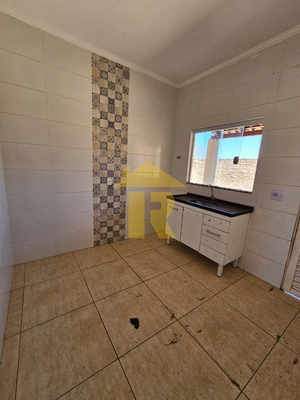 Casa com 3 quartos à venda, 75m² — foto 13 de 20