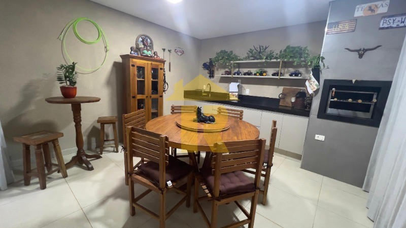 Casa de Condomínio com 3 quartos para aluguel, 115m² — foto 1 de 36