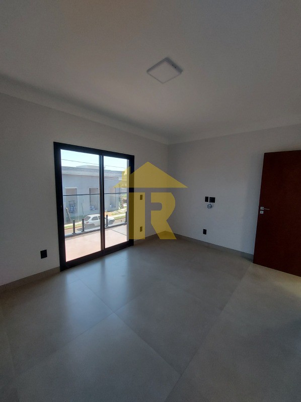Casa de Condomínio com 3 quartos à venda, 237m² — foto 18 de 25