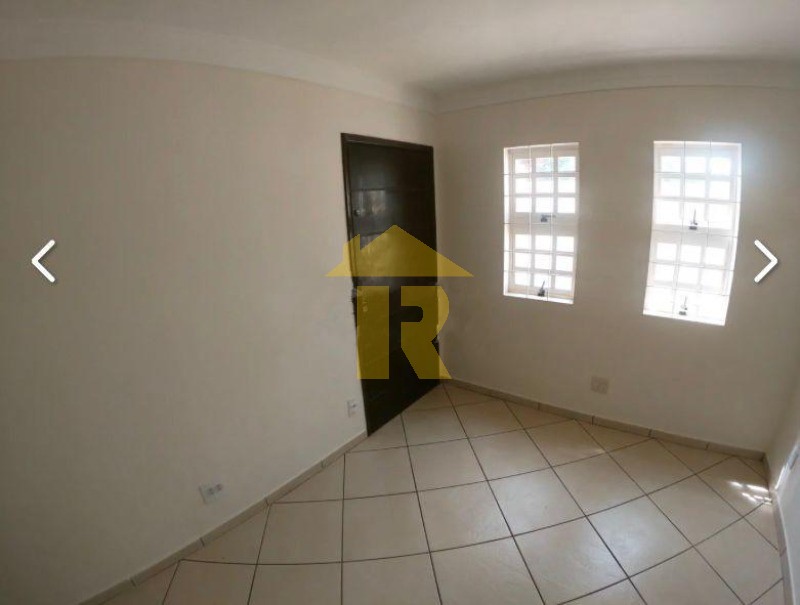Casa com 2 quartos à venda, 106m² — foto 2 de 20