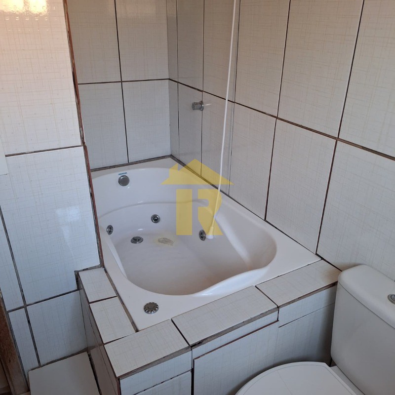 Casa com 3 quartos para aluguel, 300m² — foto 19 de 31