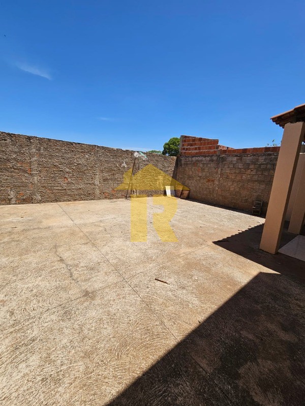 Casa com 3 quartos à venda, 75m² — foto 15 de 20