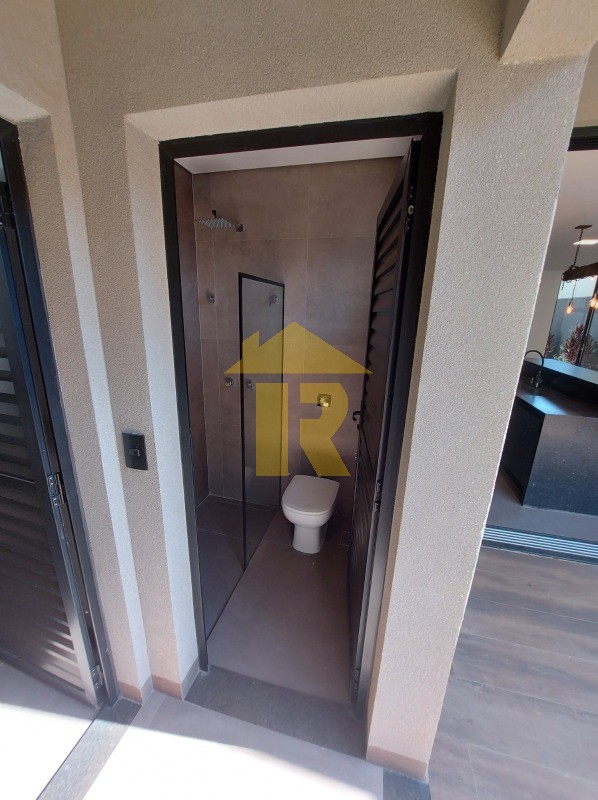 Casa de Condomínio com 3 quartos à venda, 237m² — foto 13 de 25