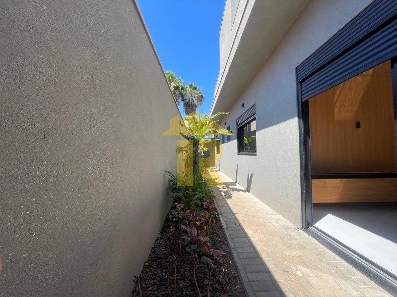 Casa de Condomínio com 3 quartos à venda, 275m² — foto 14 de 38