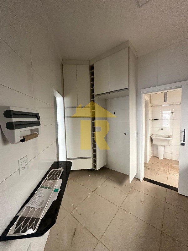 Casa de Condomínio com 3 quartos à venda, 170m² — foto 10 de 28