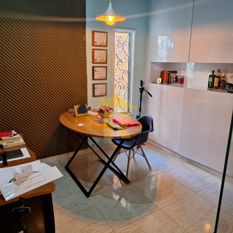 Casa com 3 quartos para aluguel, 300m² — foto 10 de 31