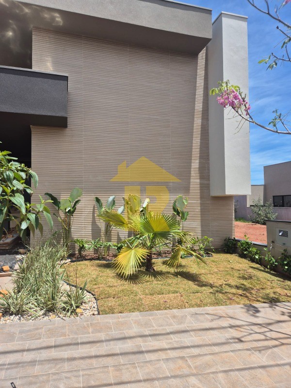 Casa de Condomínio com 3 quartos à venda, 171m² — foto 2 de 20